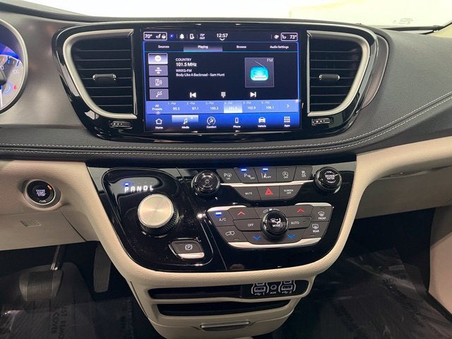 2024 Chrysler Pacifica Touring L AWD