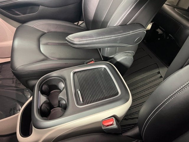 2024 Chrysler Pacifica Touring L AWD