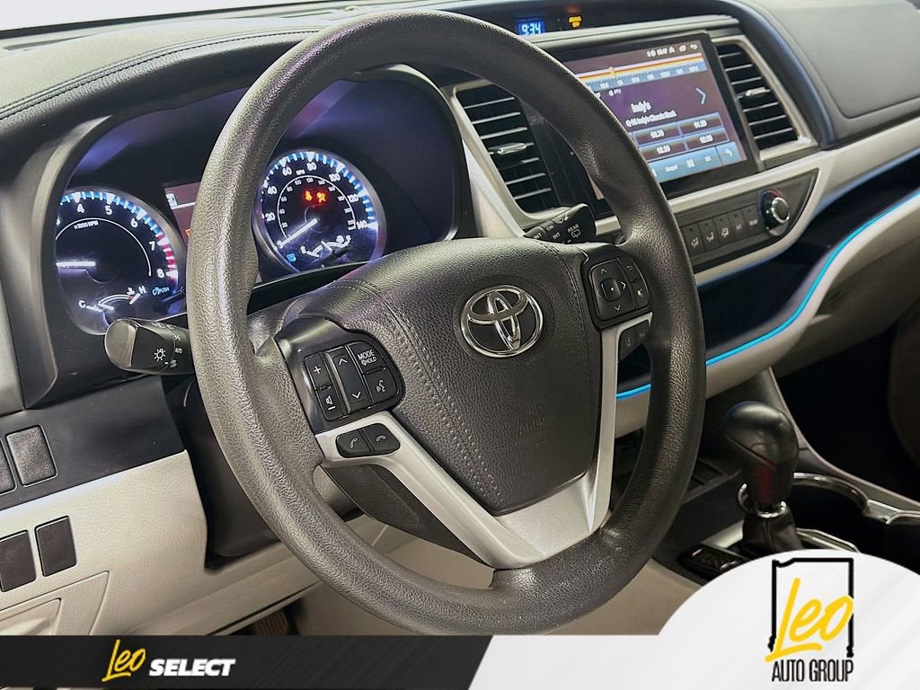 2019 Toyota Highlander LE