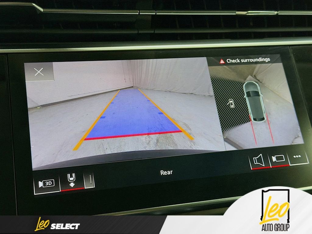 2023 Audi Q8 Premium Plus