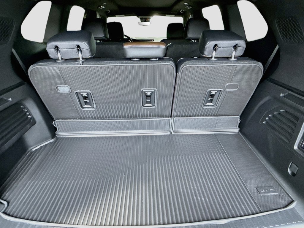 2027 GMC Acadia Denali Ultimate