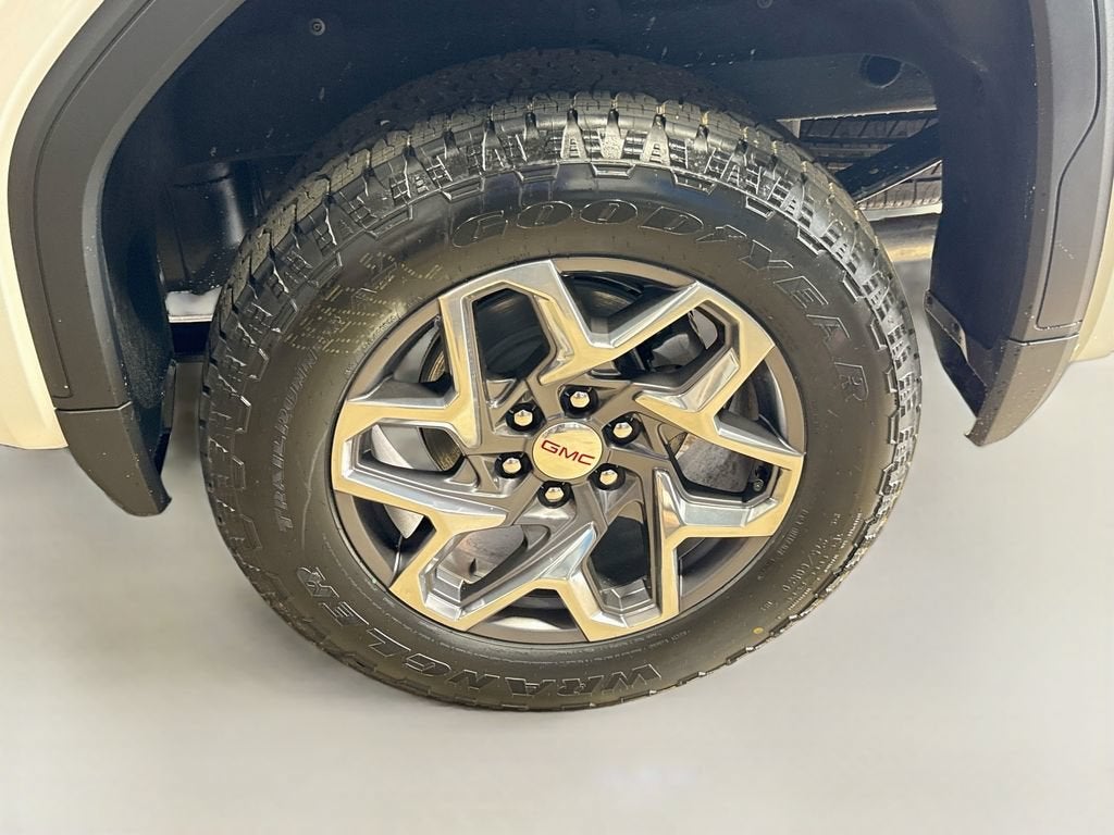 2026 GMC Sierra 1500 SLT - Photo 32