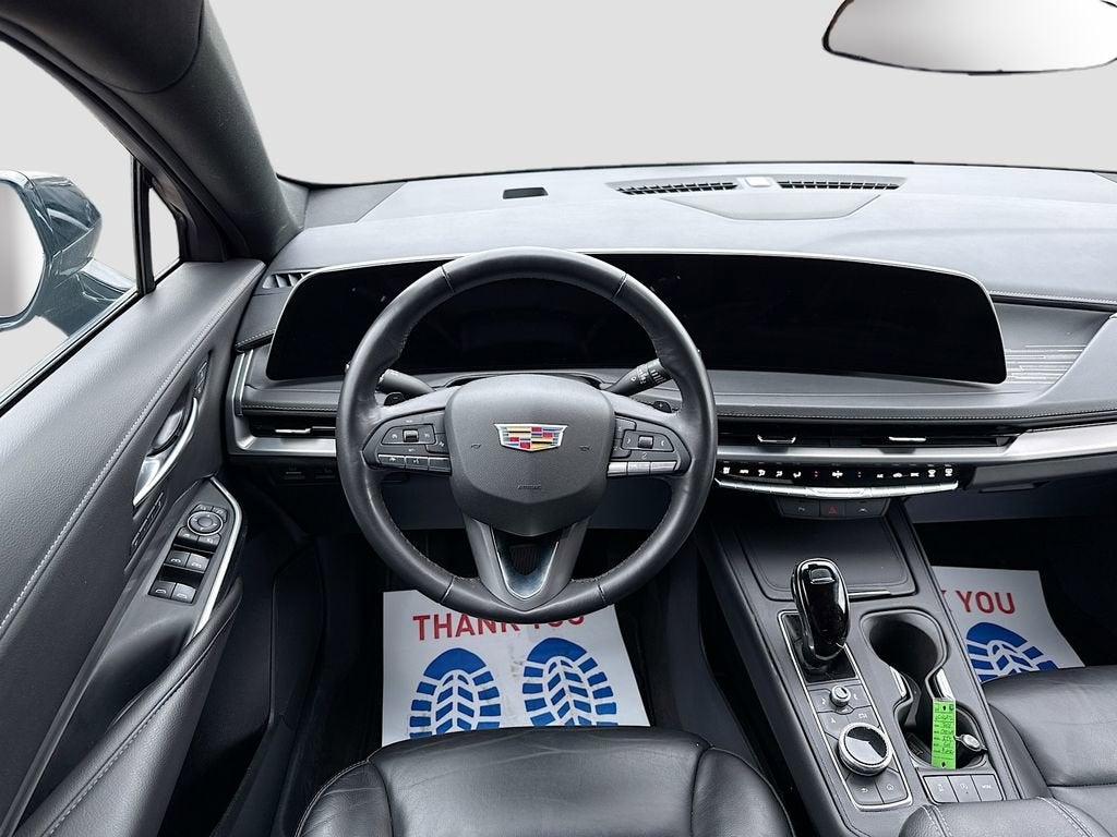 2024 Cadillac XT4 Premium Luxury