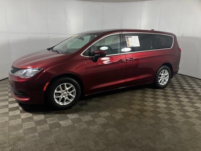 Used 2017 Chrysler Pacifica Touring with VIN 2C4RC1DG8HR520640 for sale in Lebanon, IN