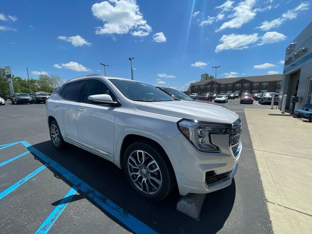 2024 GMC Terrain Denali AWD's photo