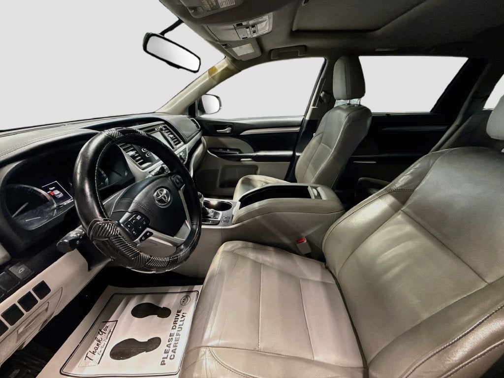 2016 Toyota Highlander XLE V6