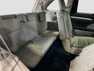2016 Toyota Highlander XLE V6