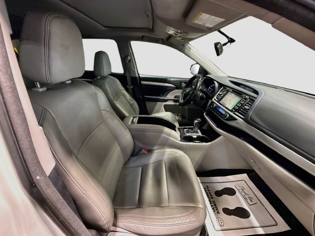 2016 Toyota Highlander XLE V6