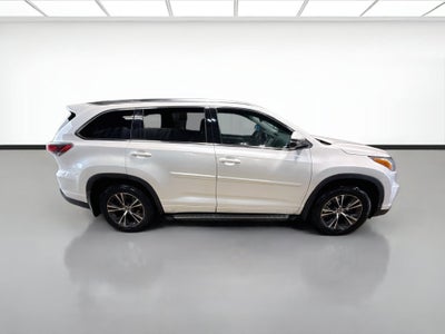 2016 Toyota Highlander XLE V6