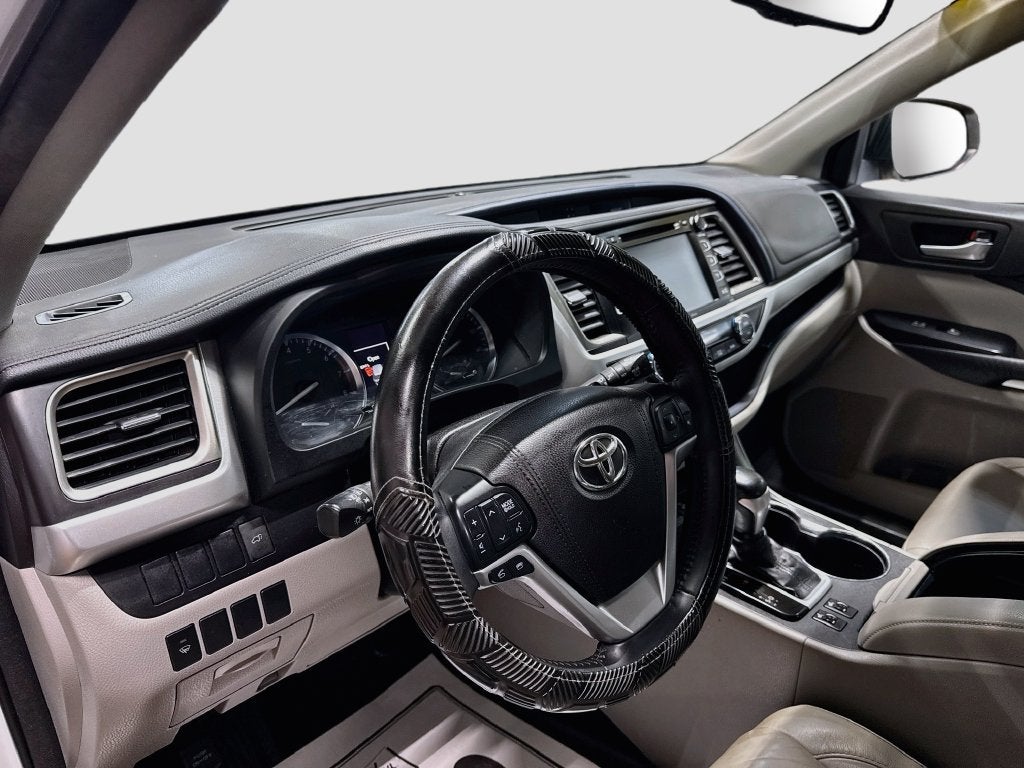 2016 Toyota Highlander XLE V6