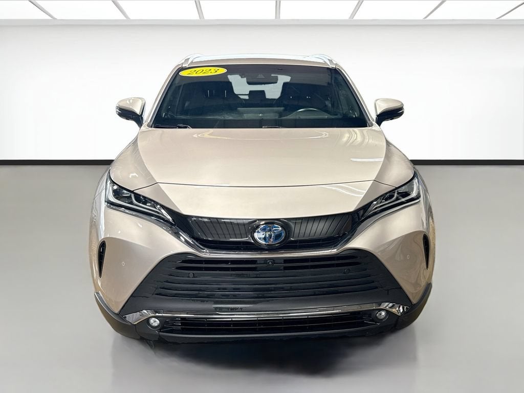 2023 Toyota Venza LE