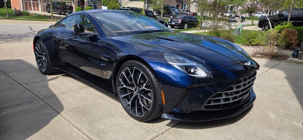 2026 Aston Martin Vantage 4.0 V8's photo