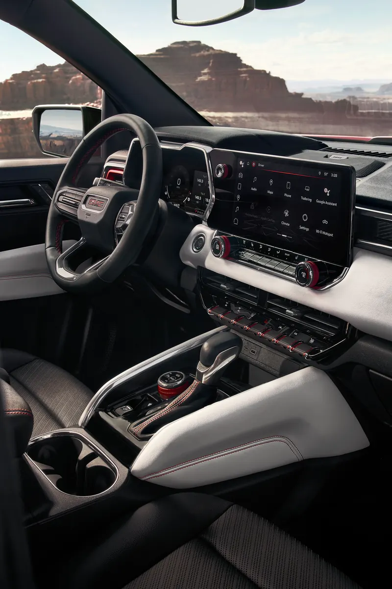 2026 GMC Canyon infotainment system at Leo GMC in Lebanon IN